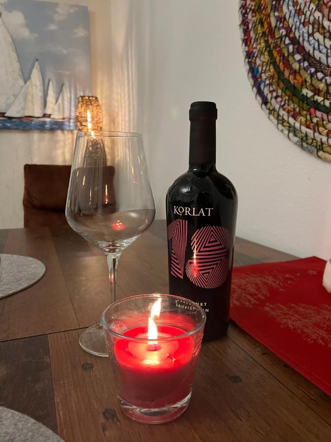 Apartmani Sollei Petrcane Eksteriør bilde